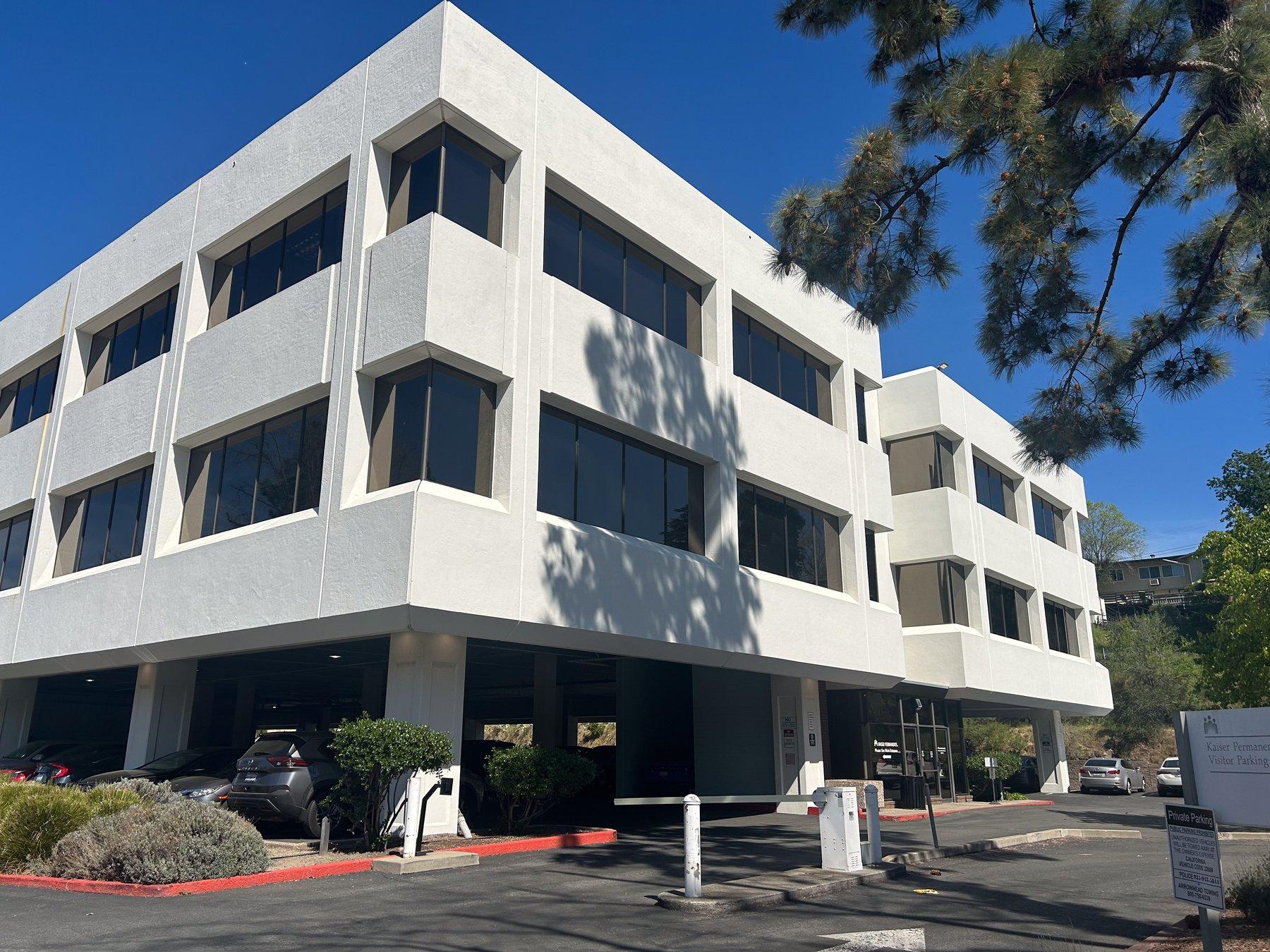 710 S Broadway - Photo 4