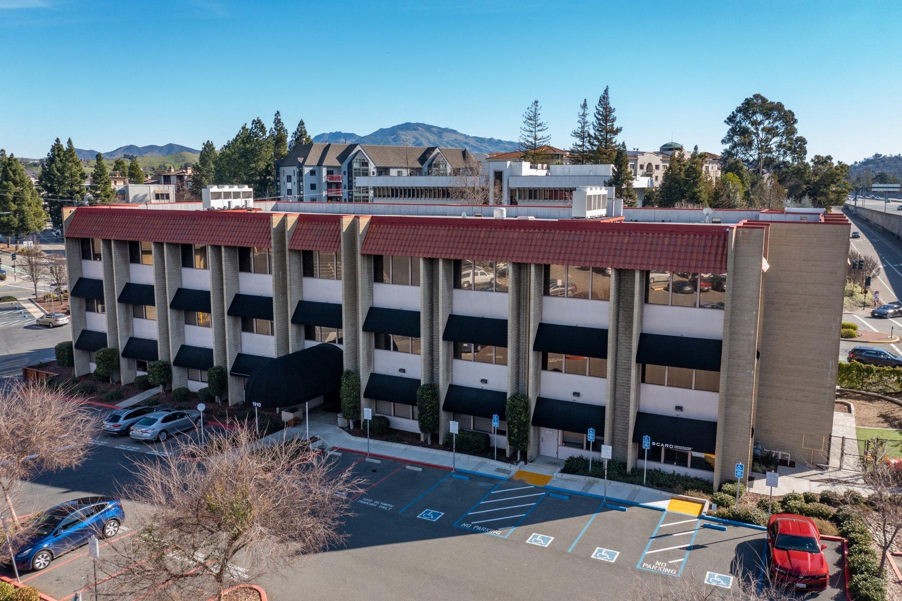 Olympic Plaza II - Photo 7