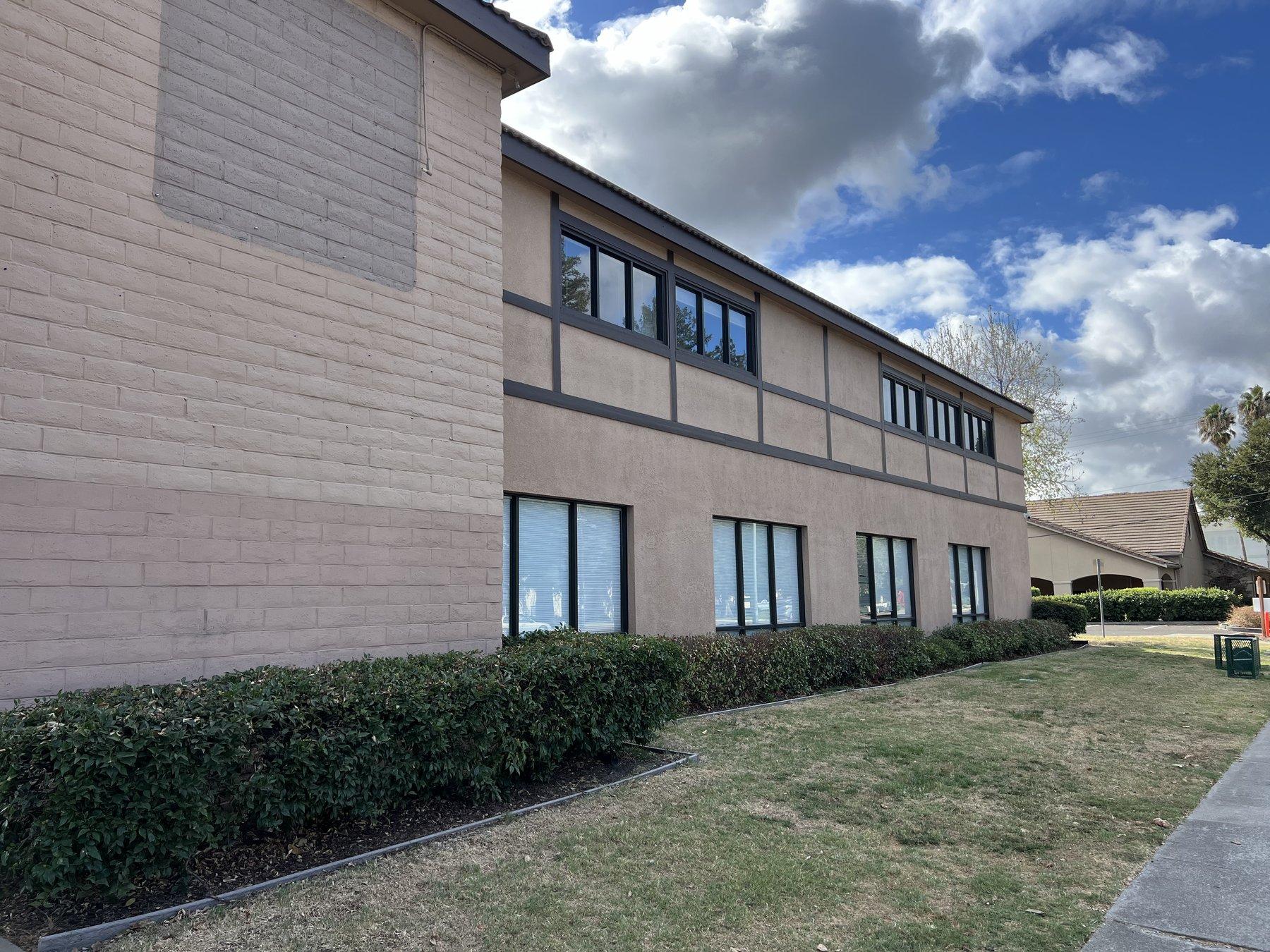 1410 Monument Boulevard - Photo 2