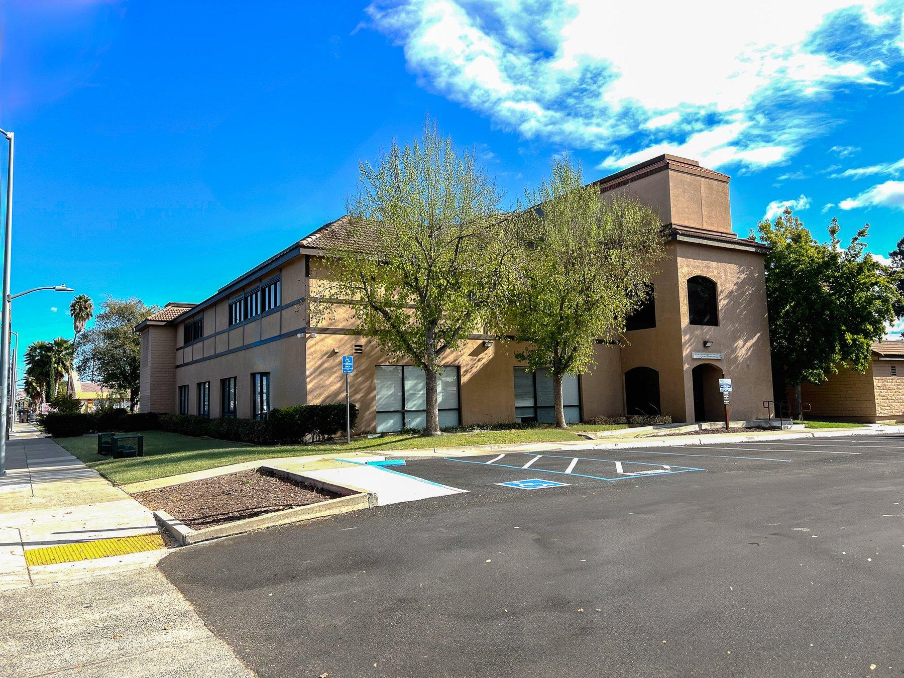 Image of 1410 Monument Boulevard