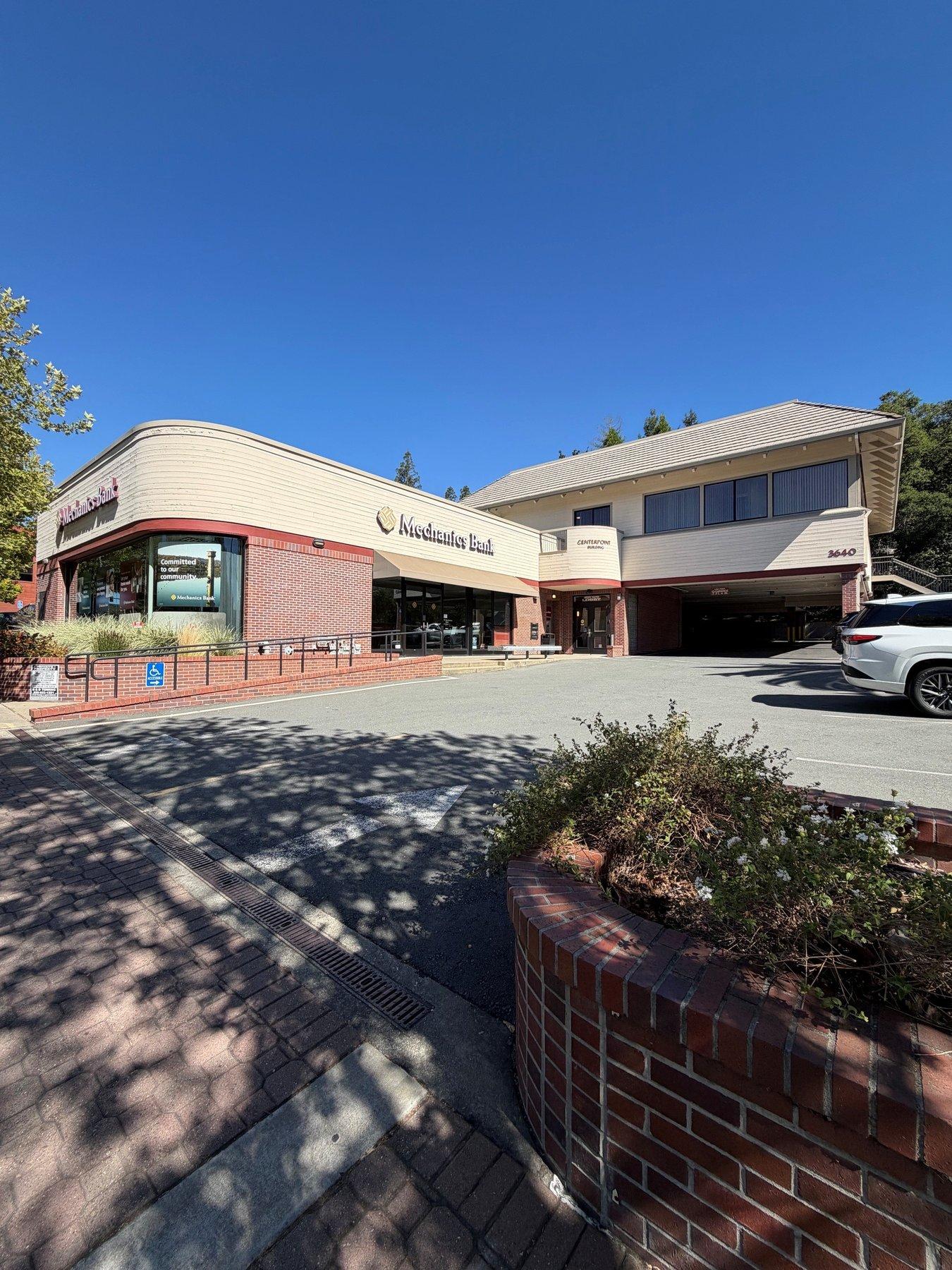 Image of Centerpoint Building
