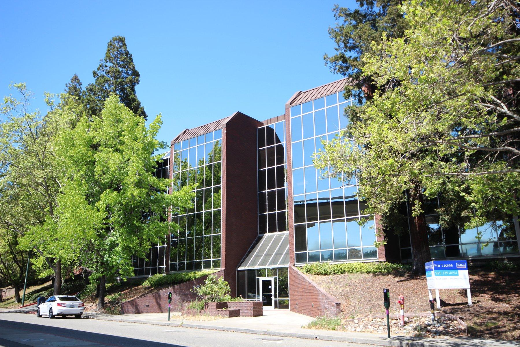 Image of 1801 Oakland Boulevard